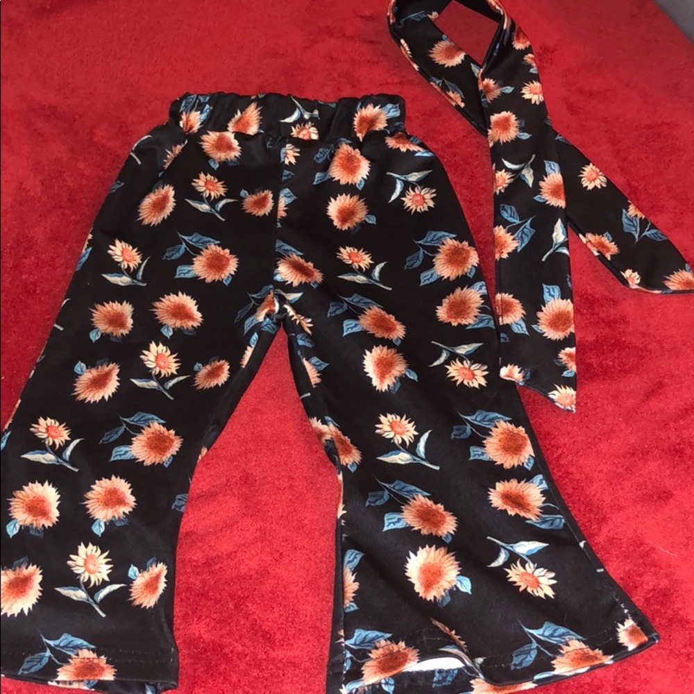 Sunflower flared pants w/ bow